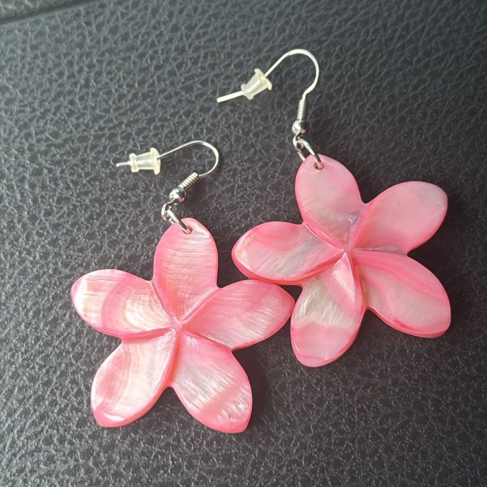 Pink Shell Earrings - Picture 2 of 4
